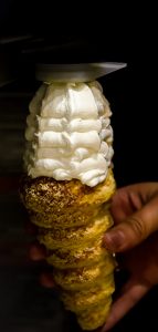 Crème glacée et cornet Leonidas